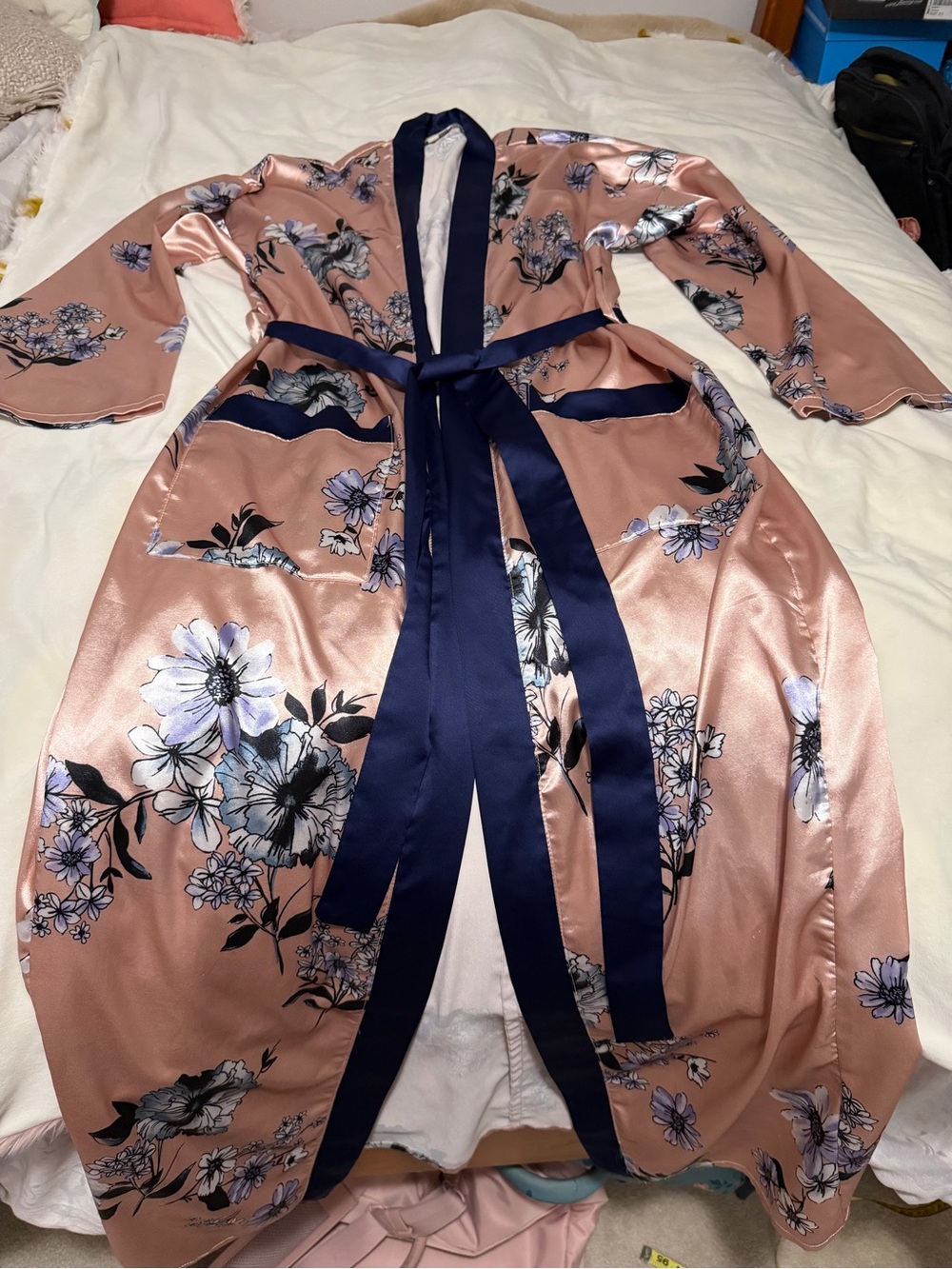 Main Strip Floral Satin Robe Kimono with Navy Trim - Women’s Medium